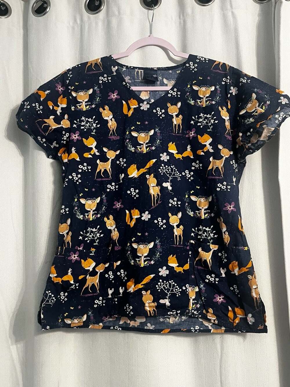 Zoe + Chloe Women's Short Sleeve V-Neck Medical Scrub Top Baby Deer Fox Animal P